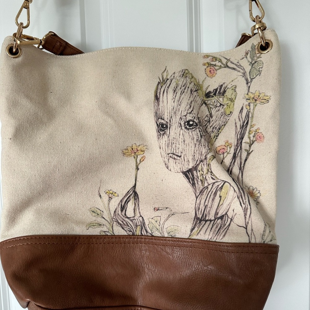Groot Crossbody Loungefly Purse - Picture 3 of 6